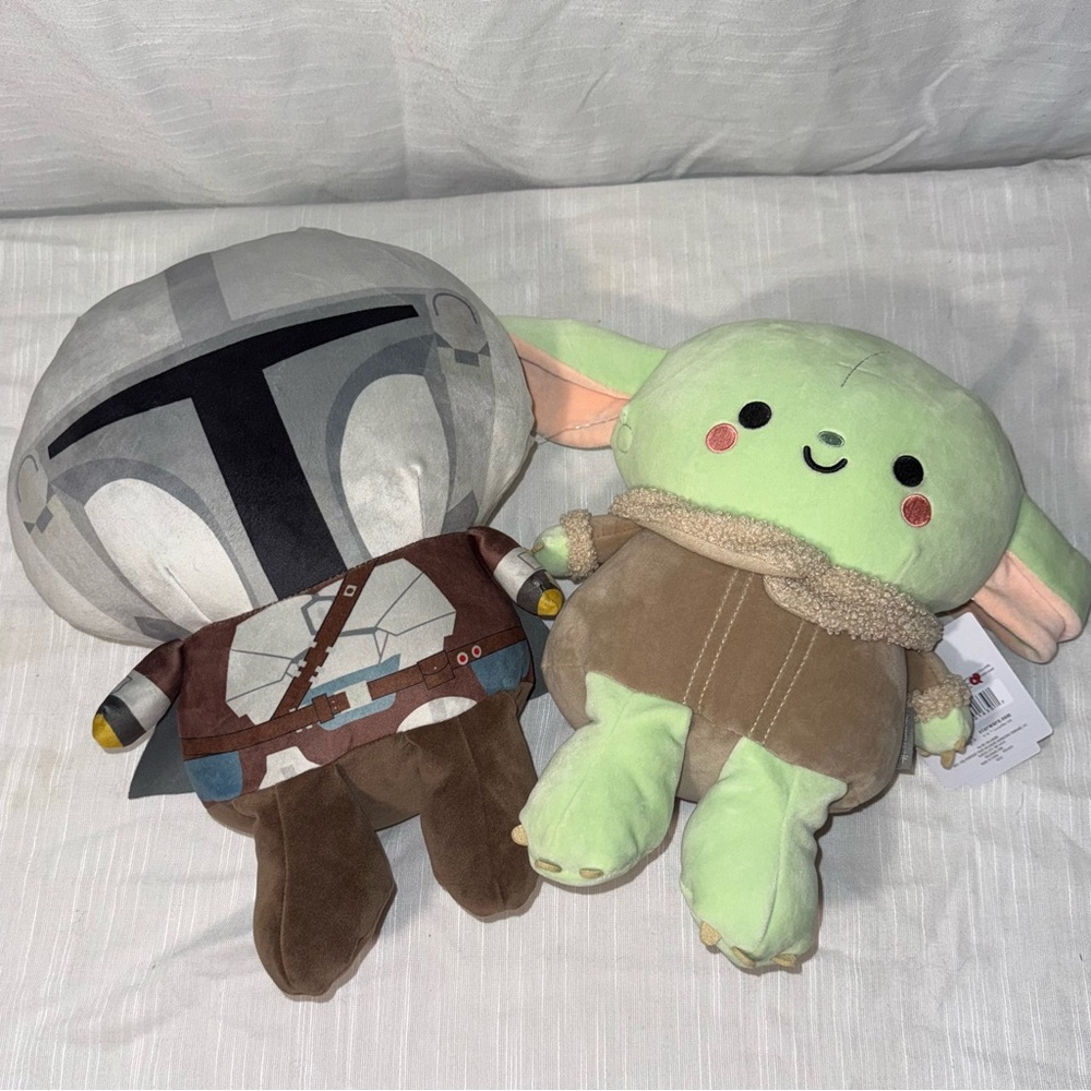Star Wars Plush Toy Set  Better together by Hallmark Grogu and the Mandelorian